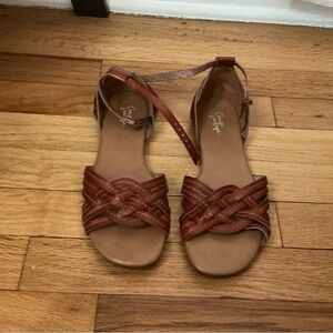 Crown Vintage Women's Brown Sandals. Size 7.